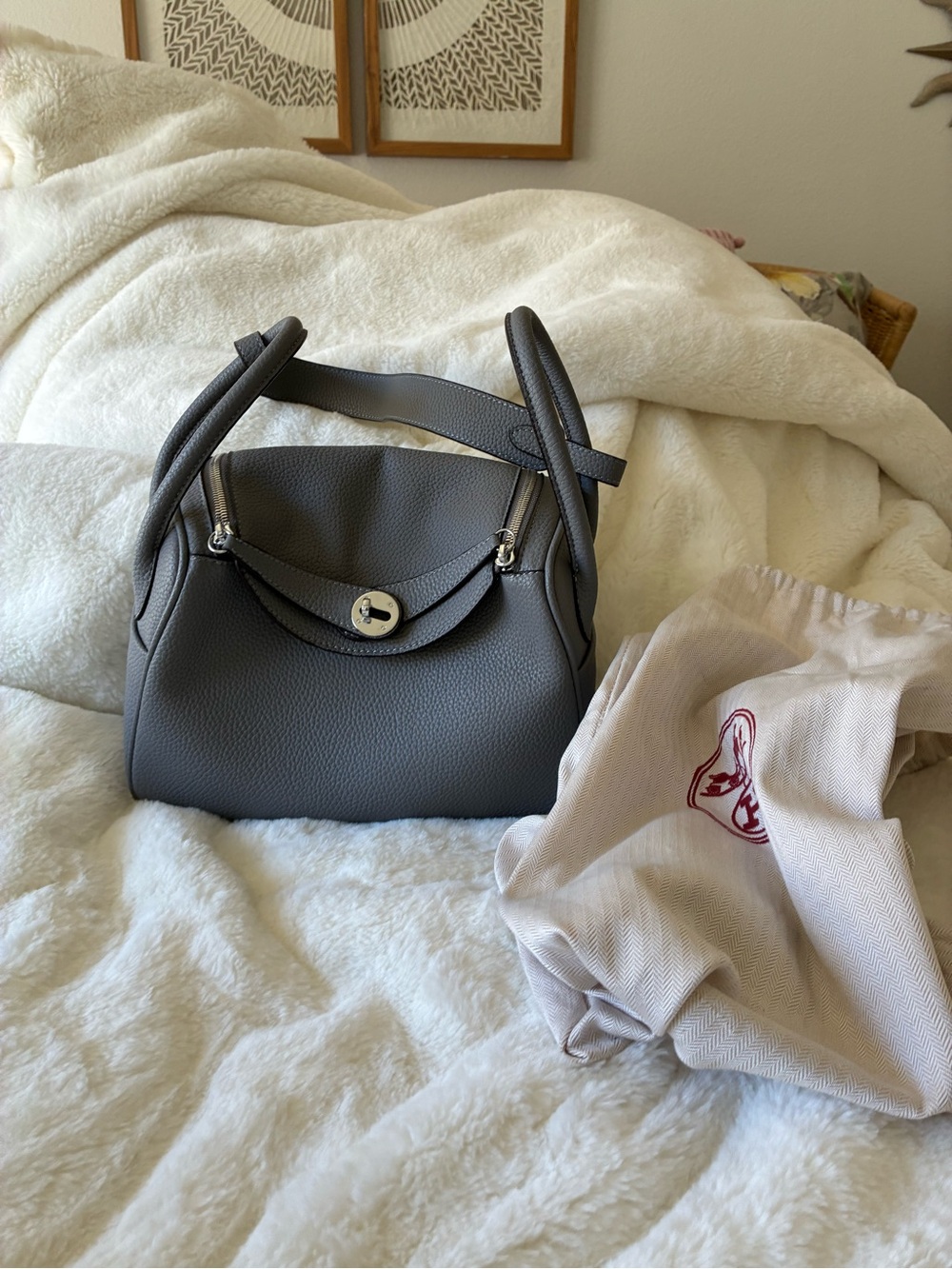 🐘NWOT Gray Leather Top-Handle Women’s Bag🐘